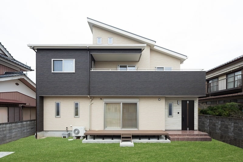 スキップフロアで繋がる立体的なお住まい