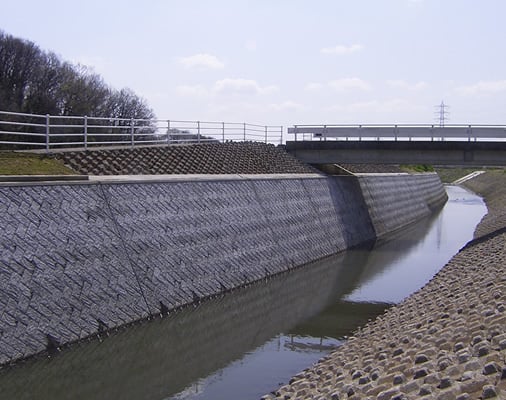 谷田川河川改修工事